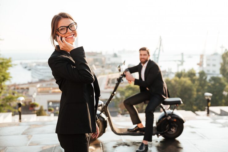 b2b service electric scooter store
